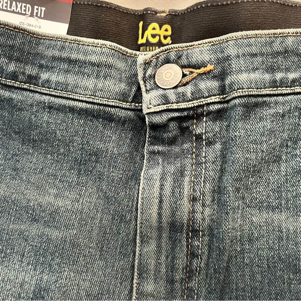 Lee Men's Relaxed Fit Straight Leg Jeans 46 x 30 - Picture 9 of 11